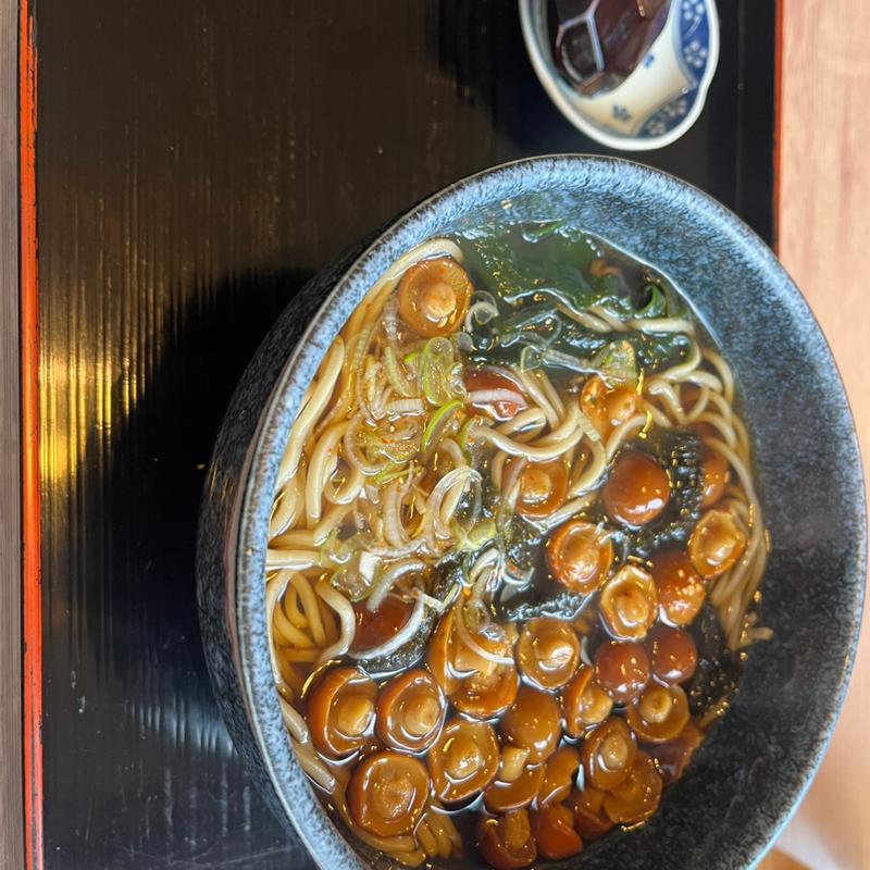 なめこそば(つくし亭 )