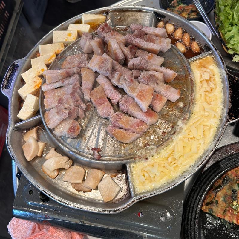 (でじにらんど 新大久保店)