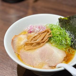 背脂醤油らぁ麺/煮干し(カタカナトメジ)