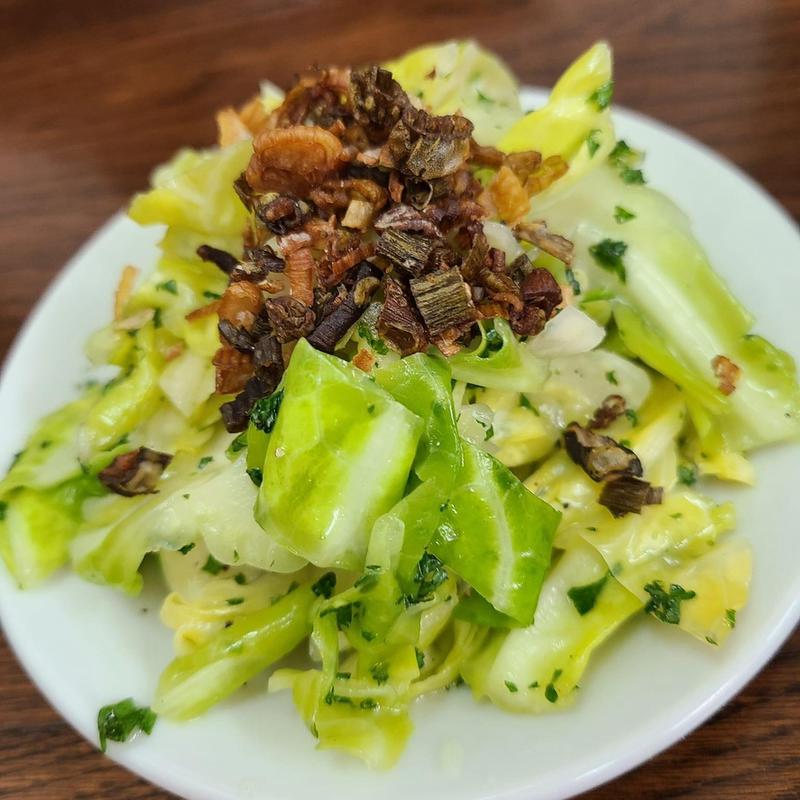 キャベツ漬け(支那ソバ かづ屋)