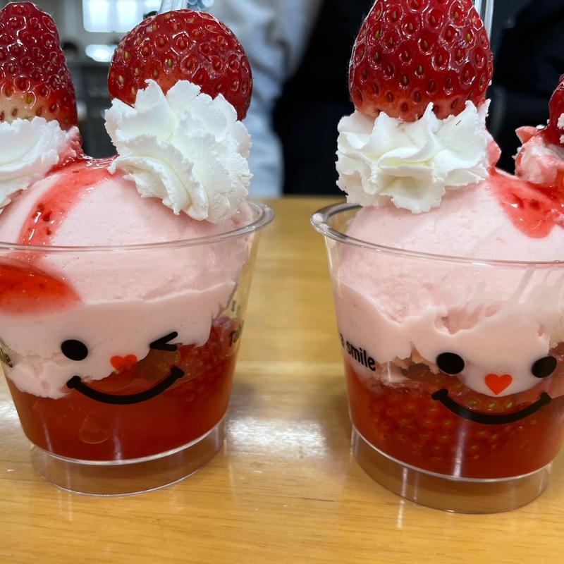 季節のプレミアムジェラート　いちご(モーちゃんアイス工房 産直 来夢 )