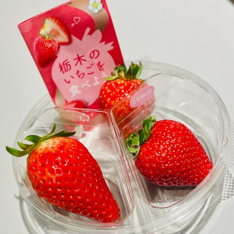 栃木のいちご食べ比べ(東急ストアフードステーション 渋谷キャスト店)
