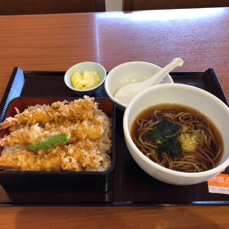 海老天重と温そばセット(すし・創作料理 一幸 松戸根木内店)