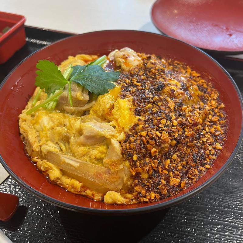 食べるラー油親子丼(からあげ、定食、丼 がブリチキン。イオンモール上尾店)