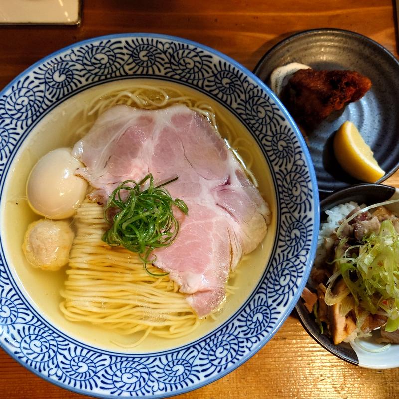 鶏塩らあめん(鶏そばAkari)