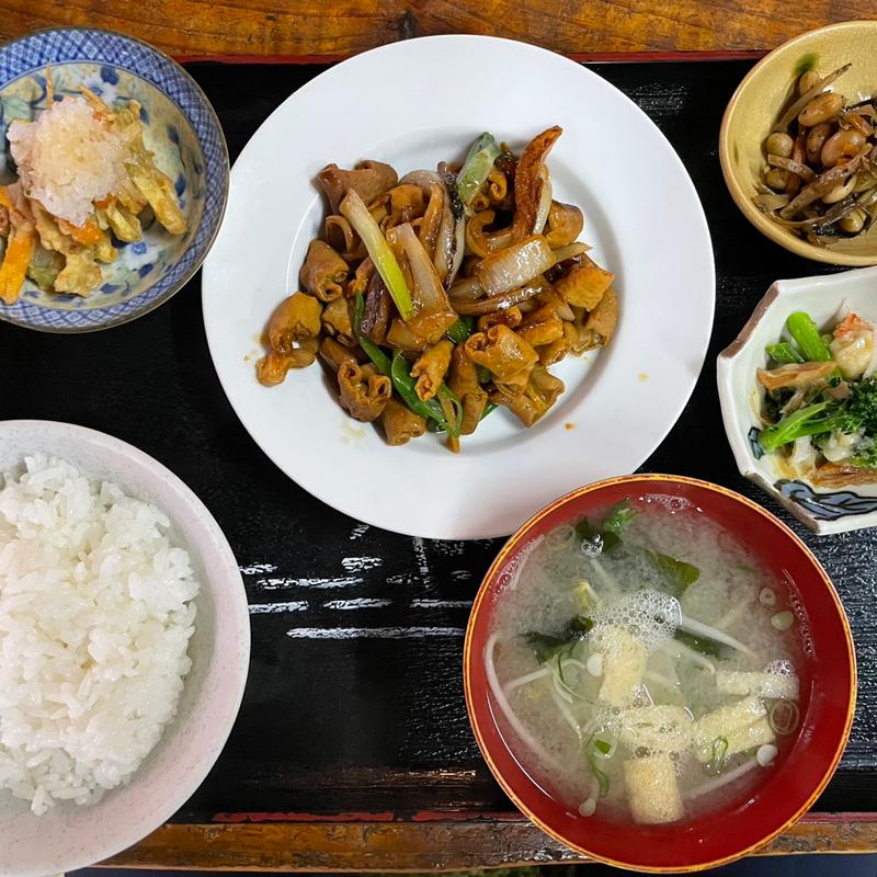 ホルモン定食(長寿そば)