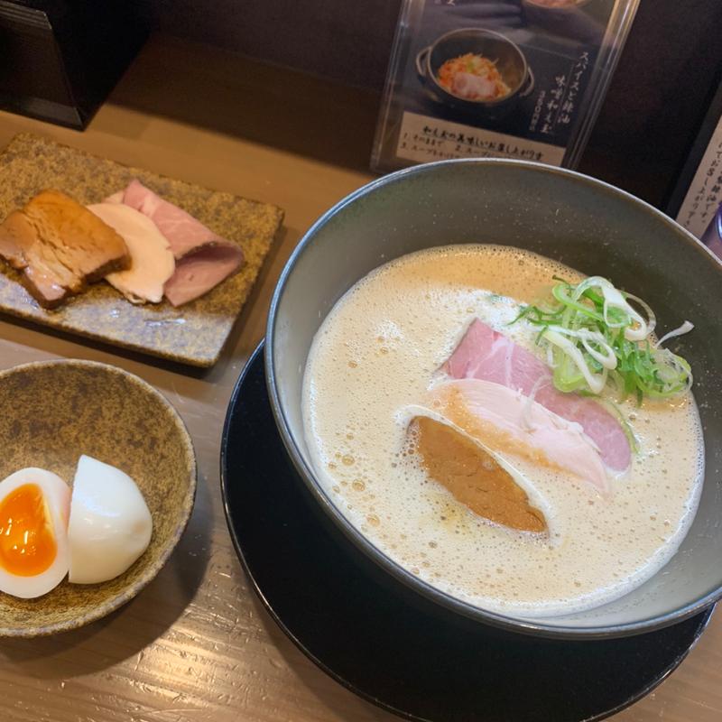 (小麦と焼きあご すぐれ)