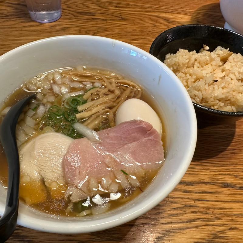 貝だしラーメンと貝だしごはん(貝だしらぁ麺と鶏白湯らぁ麺ふじを)