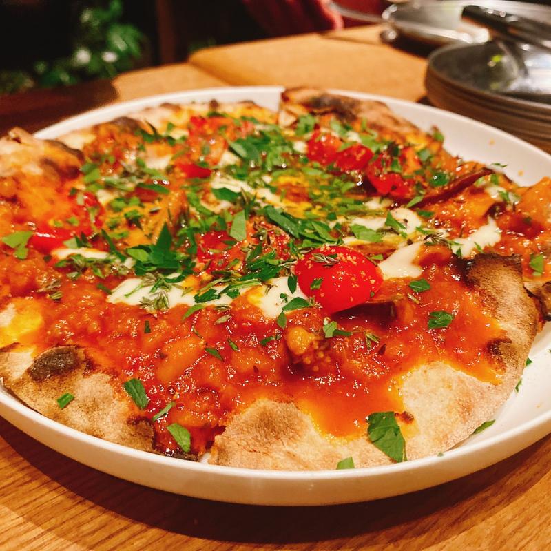 ぶっかけピザ　イカのセート風煮込み(CRAZY PIZZA TORANOMON)