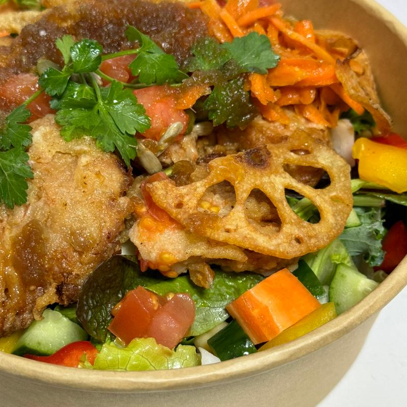 有機大豆ミートと有機酵素玄米のヴィーガン“bulky”ブッダボウル(ボンベイバザー BOMBAY BAZAR)