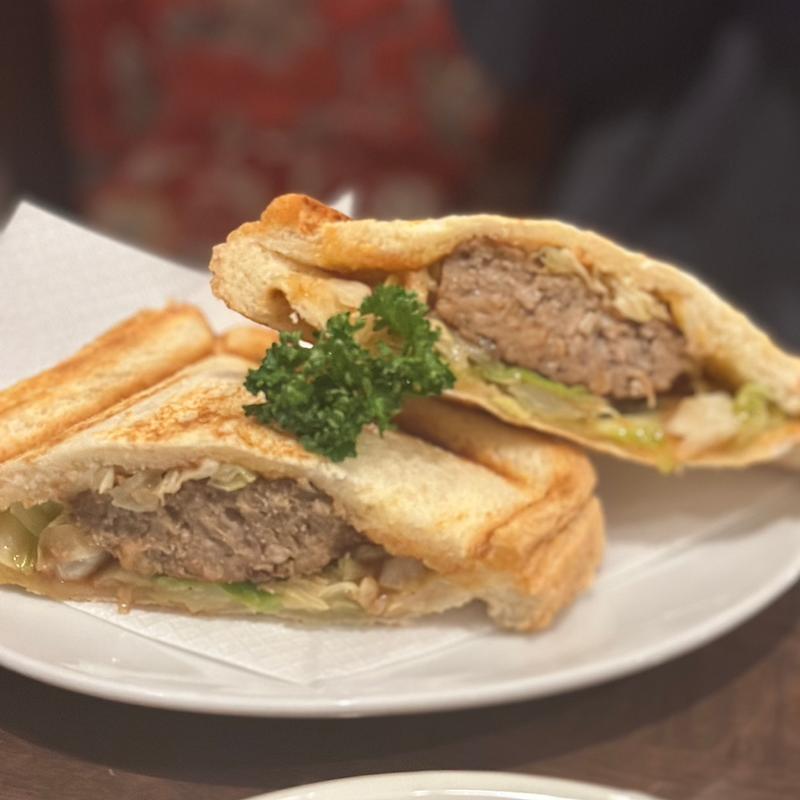 ホットサンド(ハンバーグ)(喫茶チェリオ )