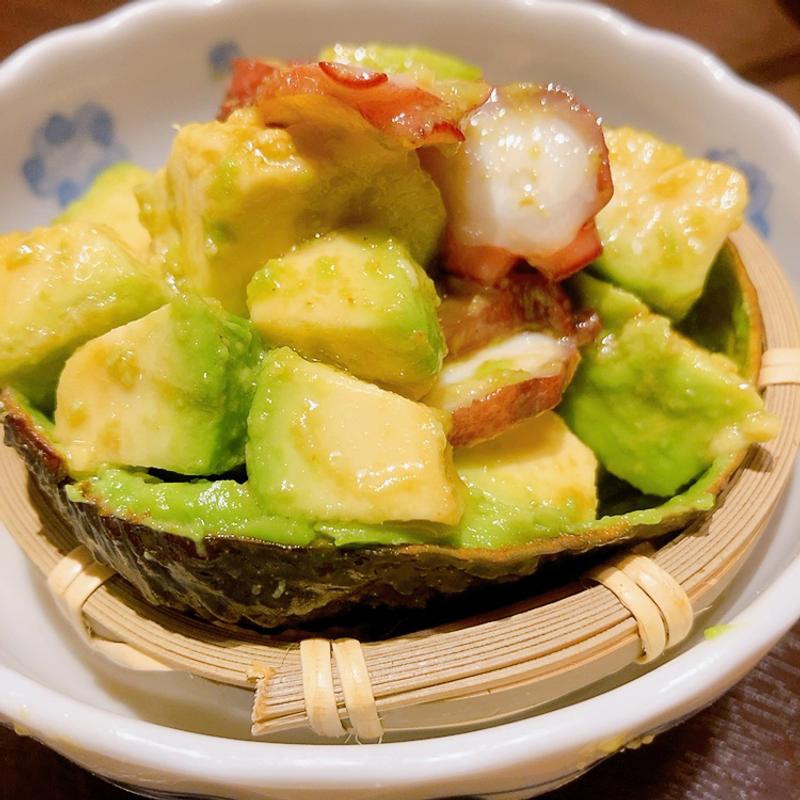 タコとアボカドのわさび醤油和え(酒場 ナガレボシ)