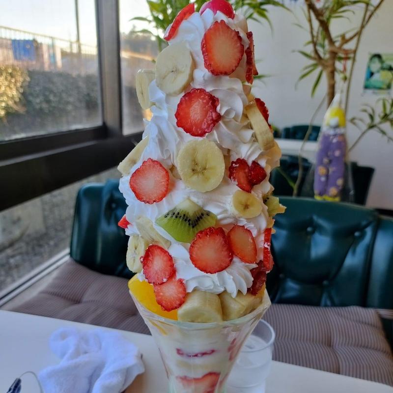 フルーツパフェ(キッチン たかま)