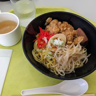 夏油麺(夏油高原スキー場2Fフードコート)