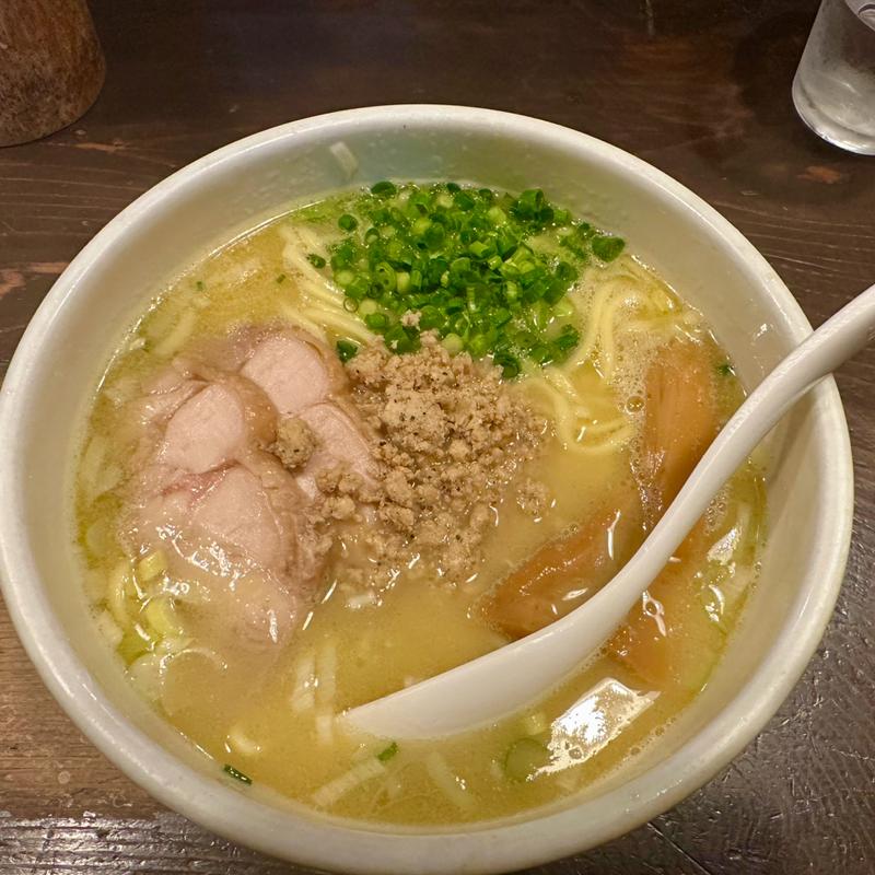 白鶏ラーメン大盛(鶏の穴)