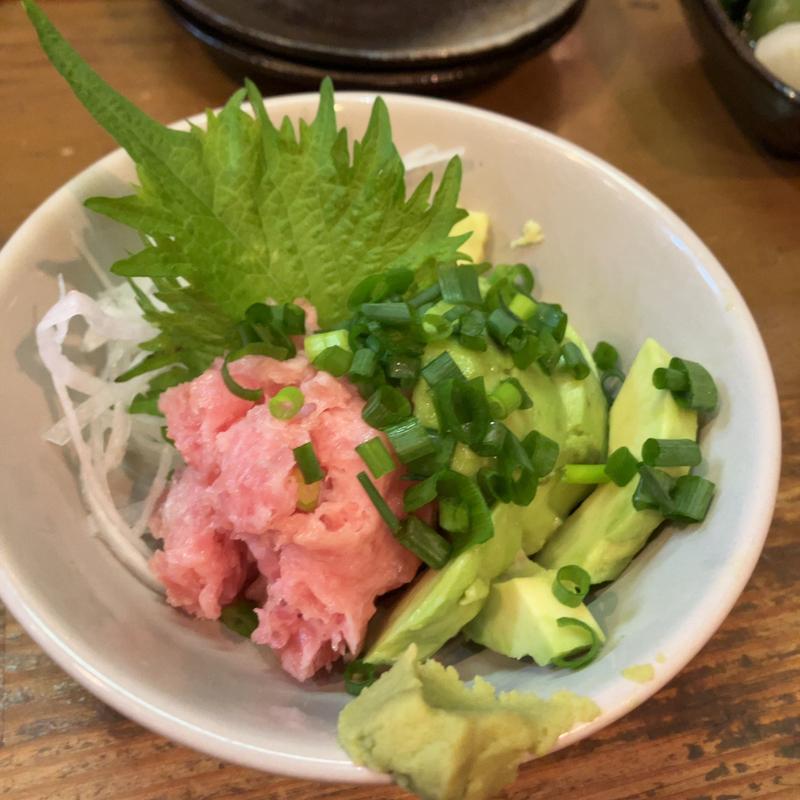 ネギトロアボカド(やきとんやきとりまるぴん)