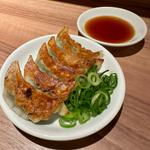 餃子(中華料理 鳳莱)