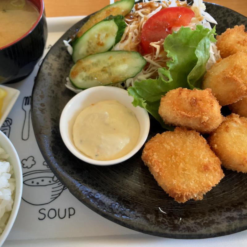 ホタテフライ定食(ごはん処たべものや)