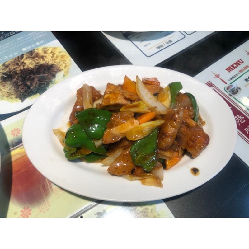 鶏肉の豆豉醬炒め(香港贊記茶餐廳飯田橋店(ホンコンチャンキチャチャンテン))