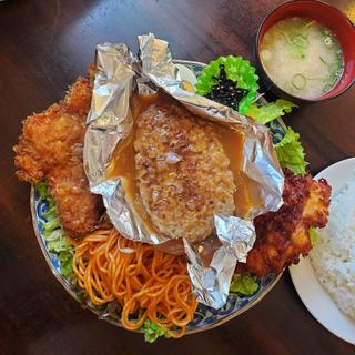 まんぷく定食(レストラン ポプラ)