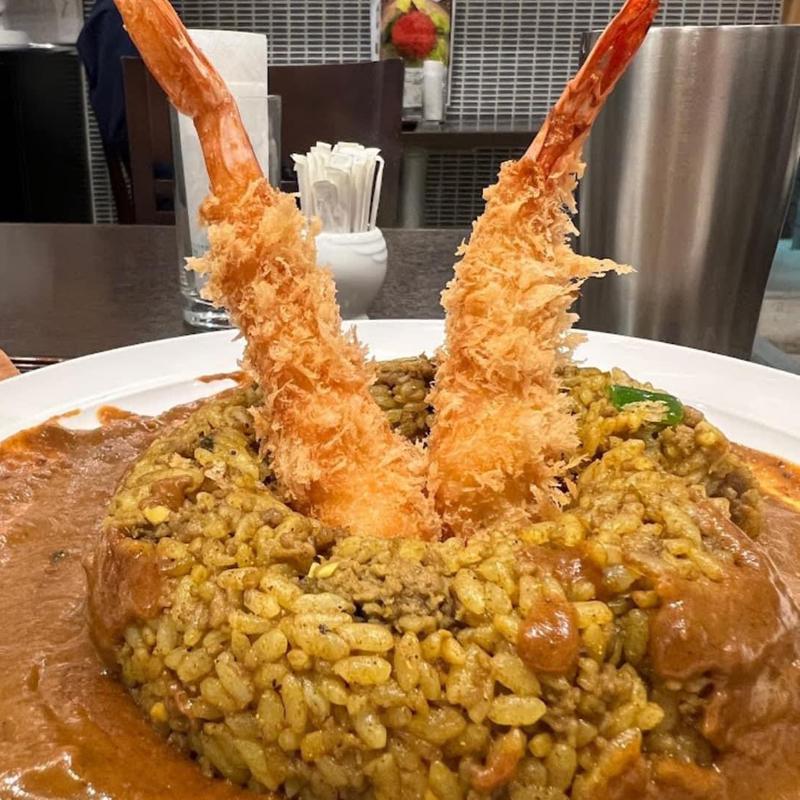 海老フライとドライピラフクリームカレー添え(シチューとカレーの専門店 銀座 古川)