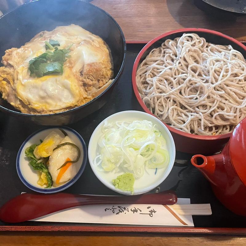 親子丼　もりそば(更科大黒 )