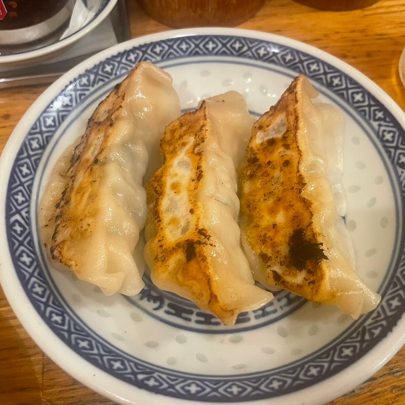 半餃子(中国ラーメン揚州商人 目黒本店)