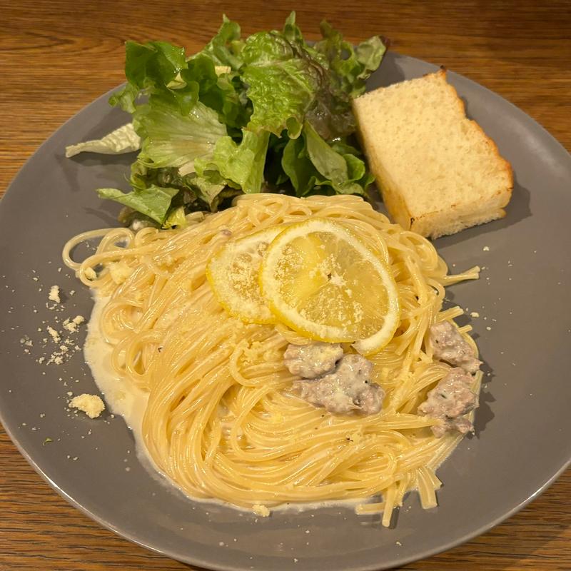 サルシッチャのレモンクリームソース(goo ITALIANO グーイタリアーノ 渋谷本店)