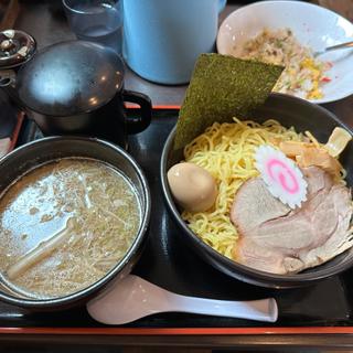 (らーめん武まる （ラーメンタケマル）)