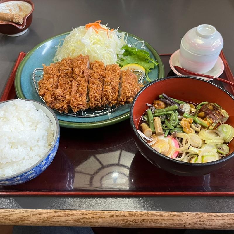 (とんかつ屋 金太郎)