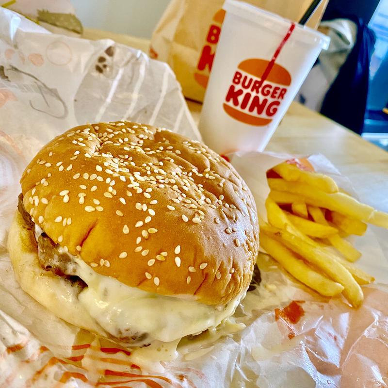 グレートホワイトチーズバーガーダブルビーフ　Mセット(バーガーキング ニッケコルトンプラザ店)