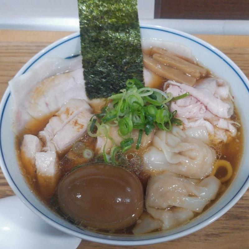 特製醤油らーめん(らーめん亭 ひなり竜王)