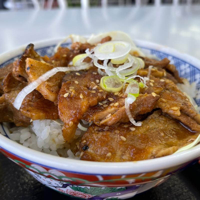 豚バラ丼　大盛り(神立高原スキー場)