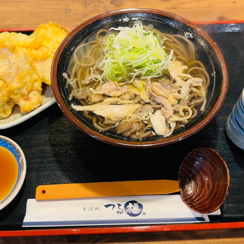 温かい肉そば　とり天野菜セット(そば処つる福 本店)
