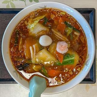ピリ辛五目ラーメン(麺来)