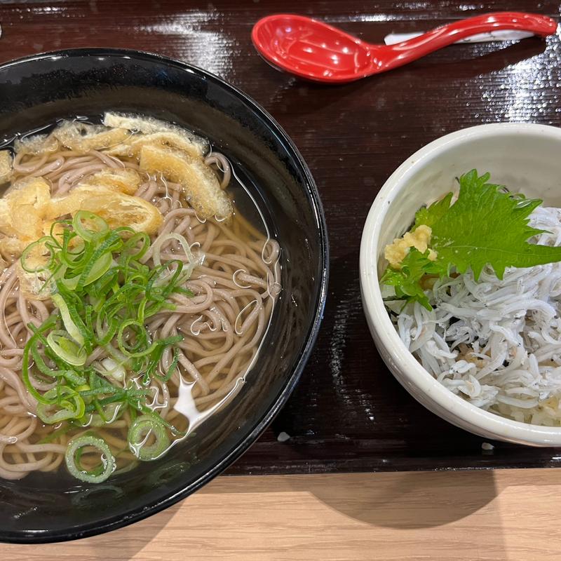 ミニ釜揚げしらす丼とそば&そば(吹田SA (上り))