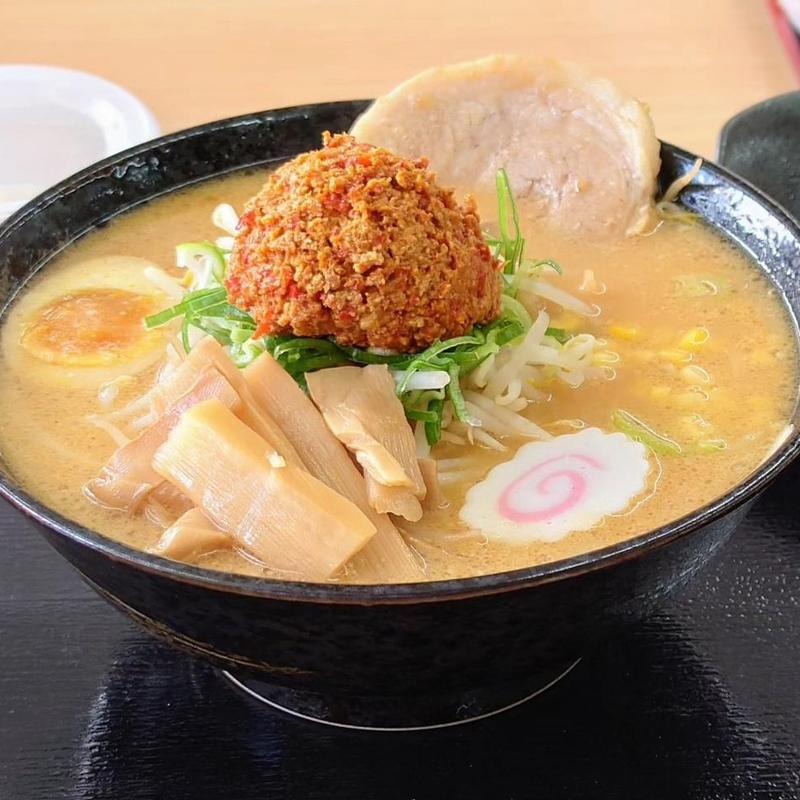 旨辛肉味噌ラーメン(お食事処山内食堂)
