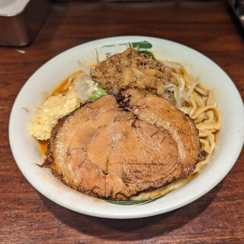 雷味噌中盛うでチャーシュー(ラーメン雷東京本丸店)