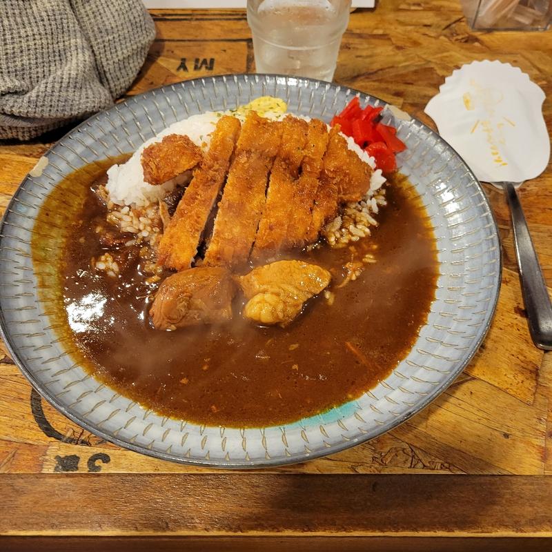 三元豚欧風カレーとハーフロースカツ(ザ・モチベーションショップ)