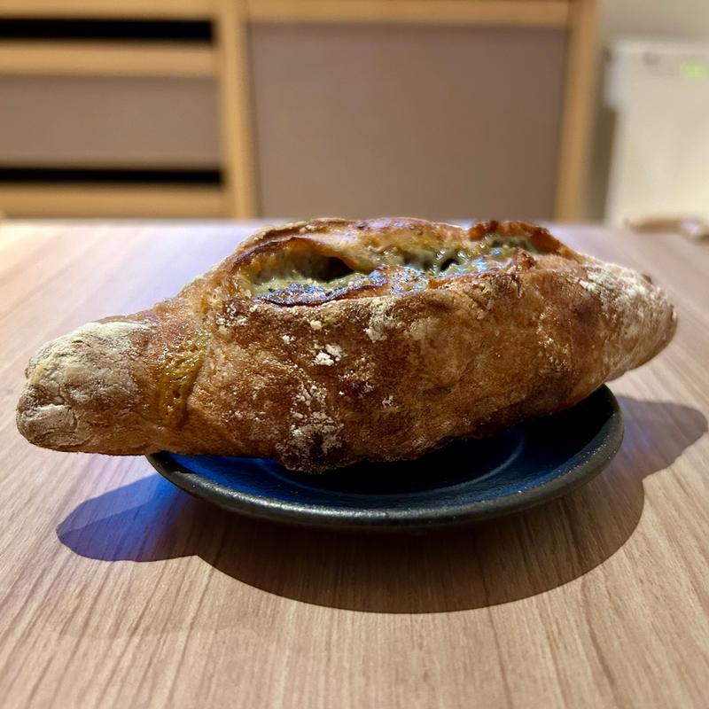 ハニーブルーチーズノア(BREAD IT BE)