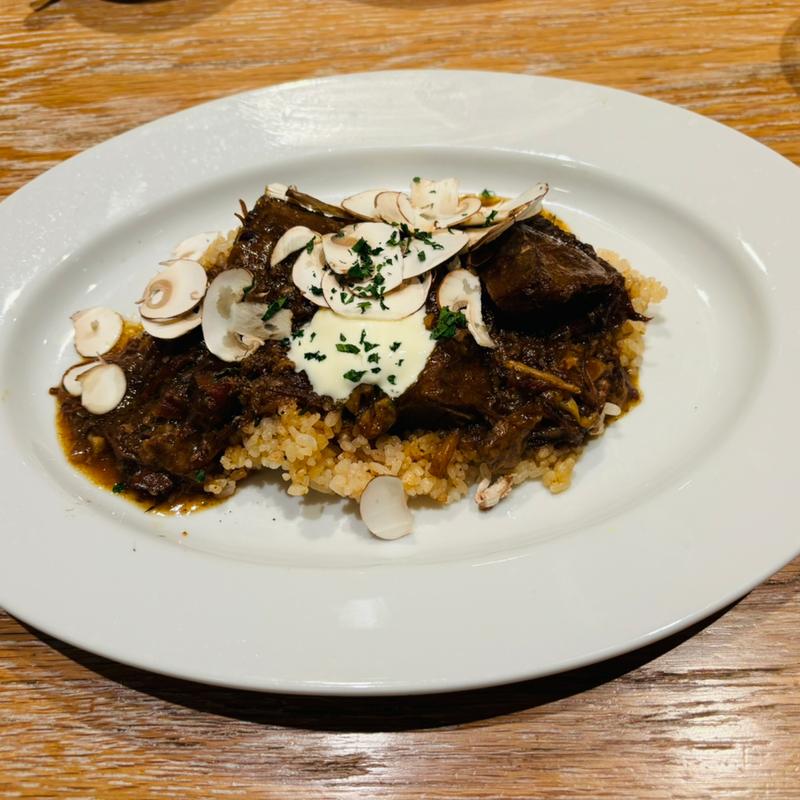 牛タンビーフストロガロフ(OCEANCLUB BONDIS オーシャンクラブ ボンダイズ 新百合ケ丘)