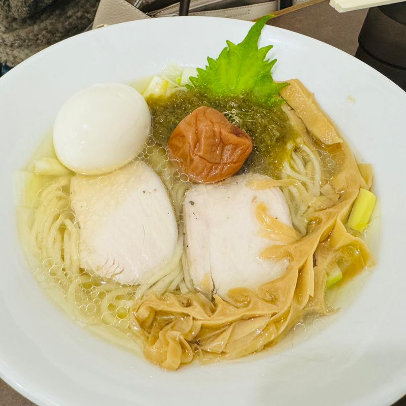 梅塩拉麺＋壊れ玉子(麺屋 心羽)