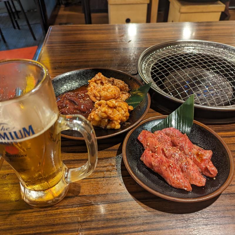 ホルモンセットと飲み放題(焼肉 ホルモン番長 上野アメ横店)