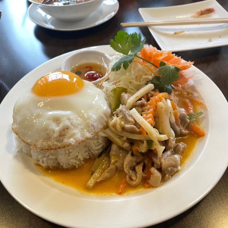 レッドカレー(タイ料理ルアンマイ )