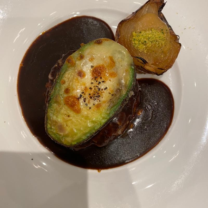 ハンバーグステーキとアボガド(ベーカリーレストランサンマルク 有明ガーデン店)