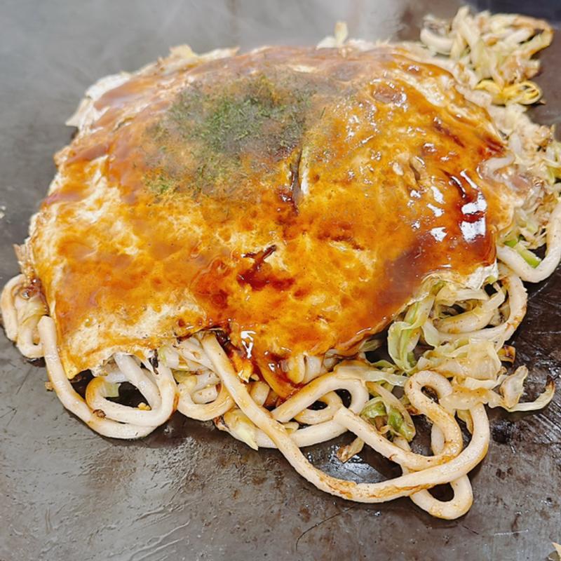 広島おこのみ肉玉うどん(おこのみチエ)