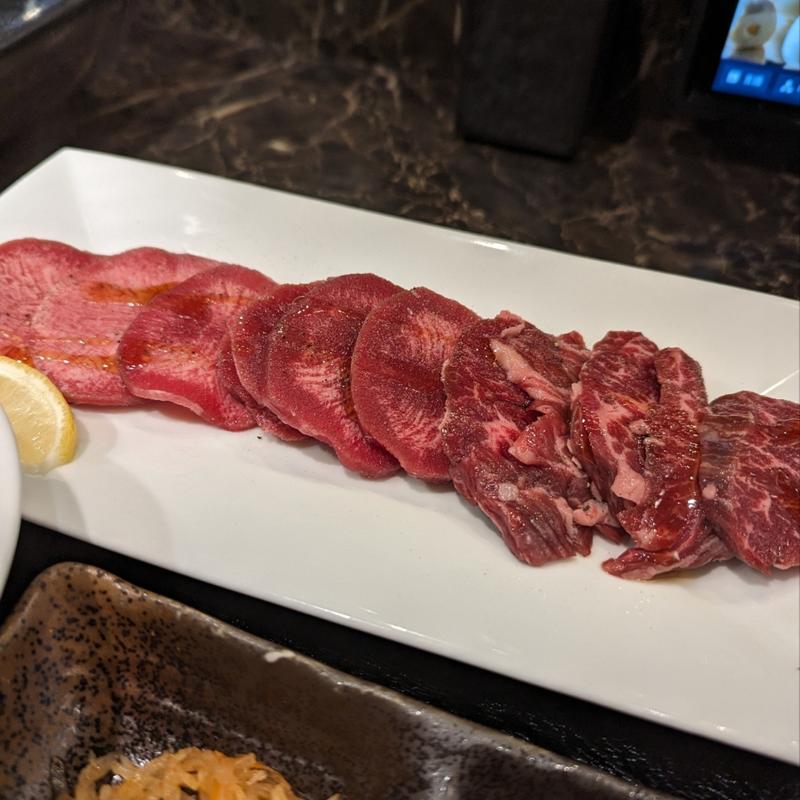 ハーフ＆ハーフ(神戸牛焼肉 萬貫)