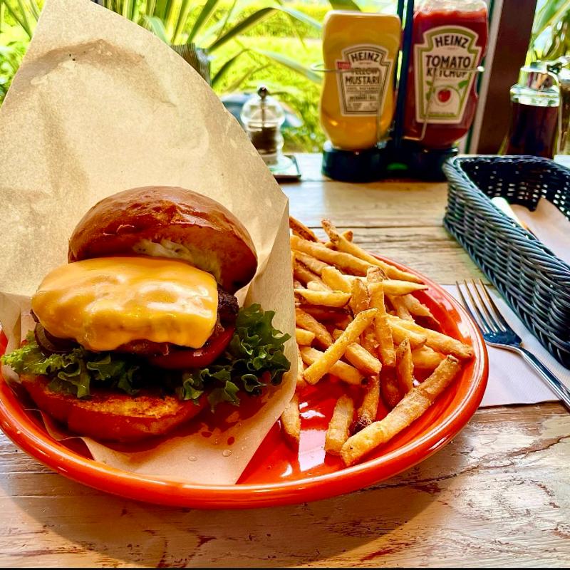 コナズチーズバーガー(コナズ珈琲足立)