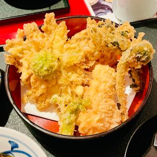 春野菜の天ぷら(銀座 天一 新宿伊勢丹店)