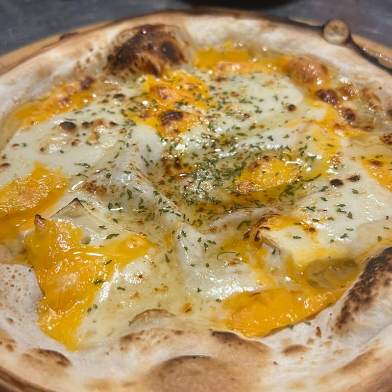 クワトロフォルマッジ(ほっこり串焼酒場 あし跡)